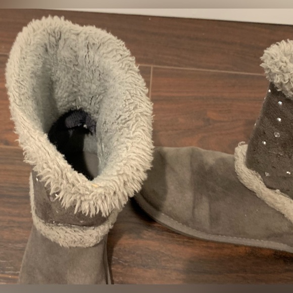 Justice Girls Winter Boots Faux Suede Fur Embellished Rhinestones Bows on Back 2 - Picture 6 of 13